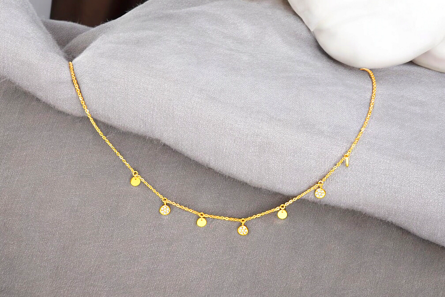 Collier ras de cou '' perles ''